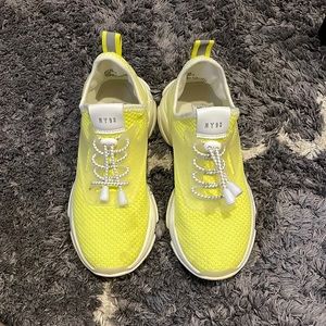 Steve Madden tennis shoes